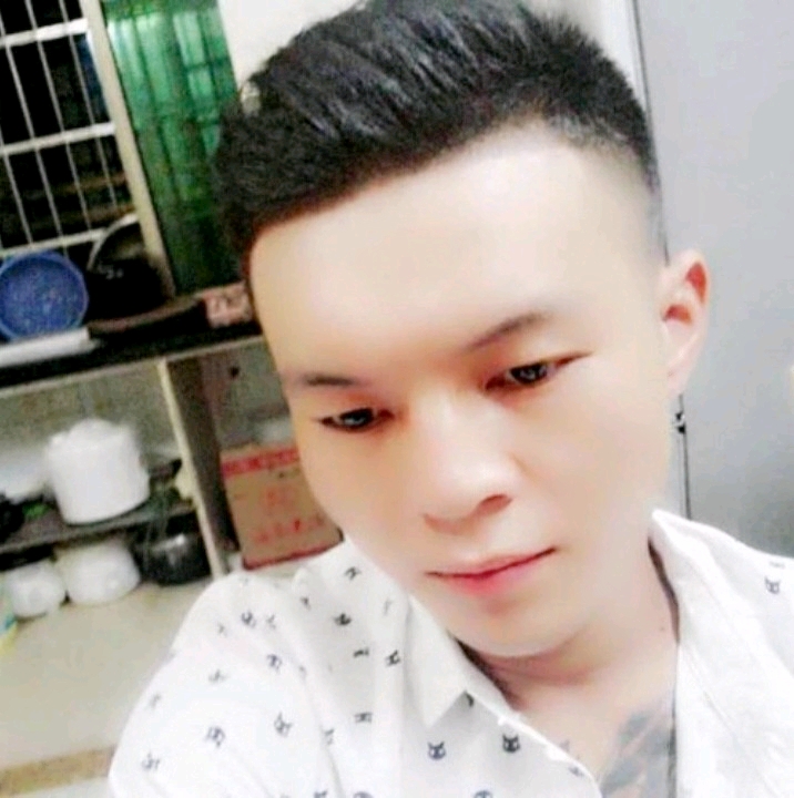 子龙的第一张照片--海口残疾人相亲网